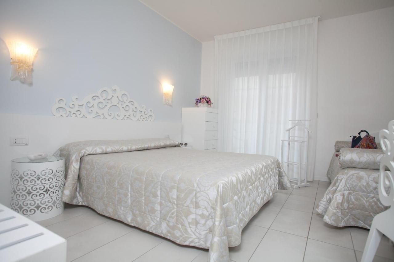 Albatros Hotel 3*