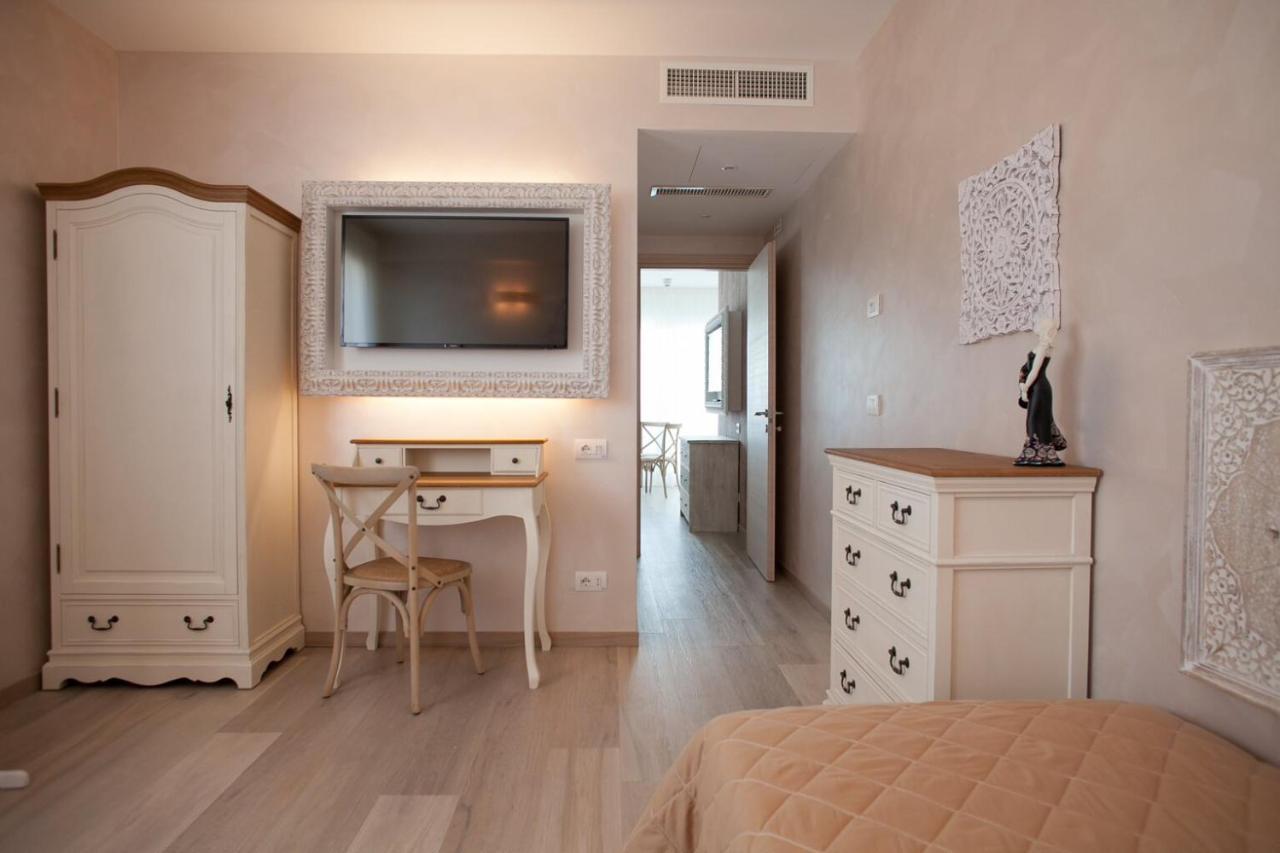 Albatros Hotel 3*