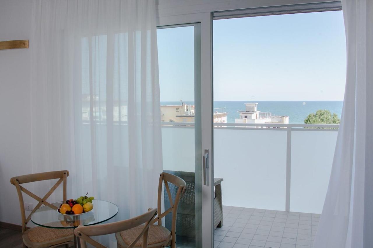 Albatros Hotel 3*