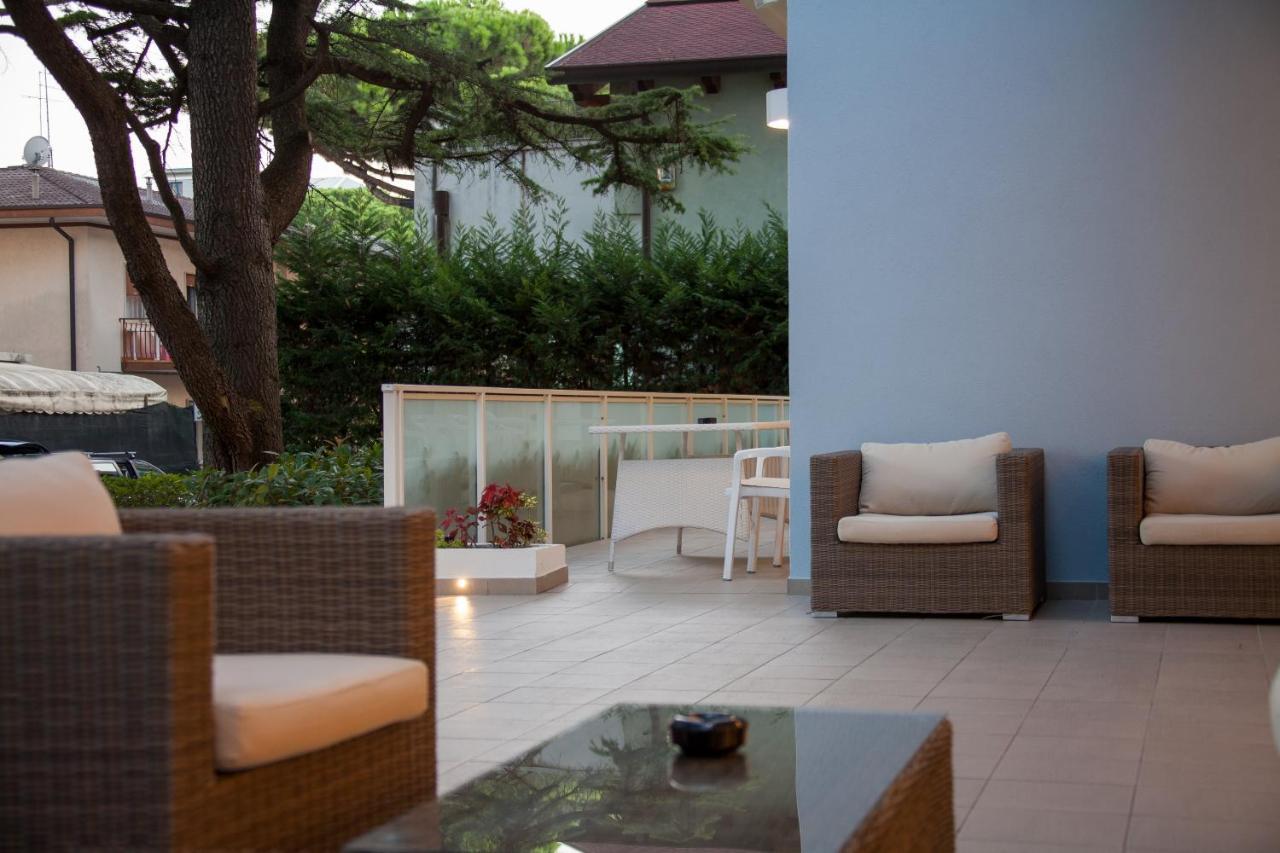 Albatros Hotel 3*